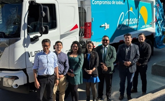 La Municipalidad de Curacaví incorpora nuevo  Camión recolector para optimizar el servicio de  residuos domiciliarios