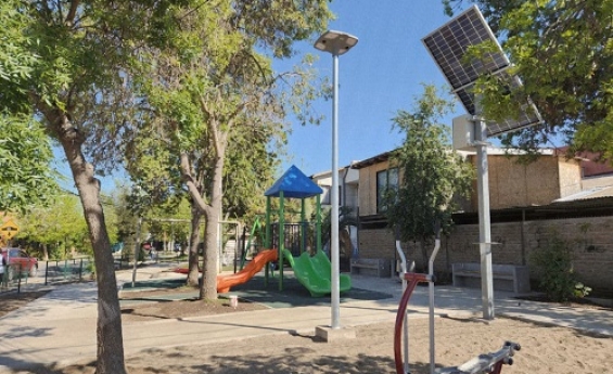 Vecinos de Villa Los Almendros disfrutan mejoras en su plaza 