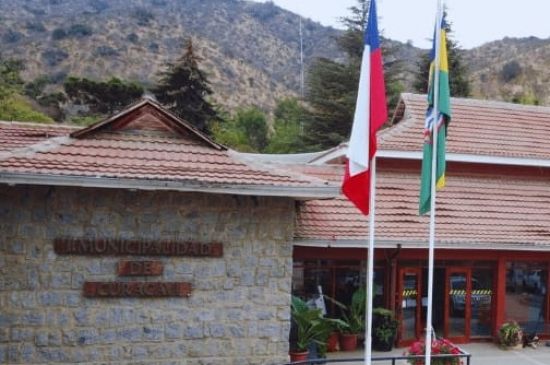 Municipalidad de Curacaví se querella ante graves ataques y difamación en redes sociales