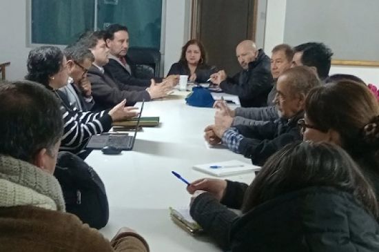Unión Comunal de Juntas de Vecinos y CGE avanzan en mesa de trabajo para abordar problemas eléctricos en Curacaví
