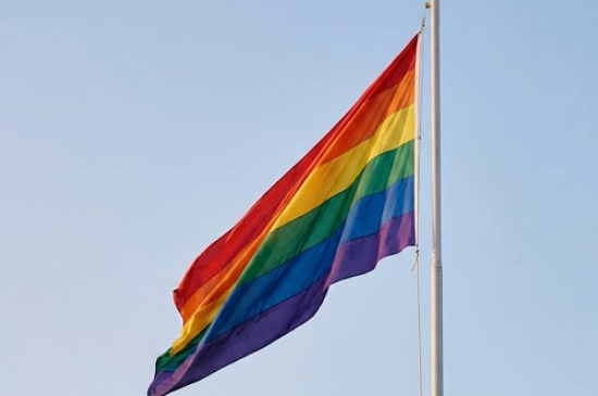 Curacaví conmemora el  Mes del Orgullo  con acto simbólico en la municipalidad